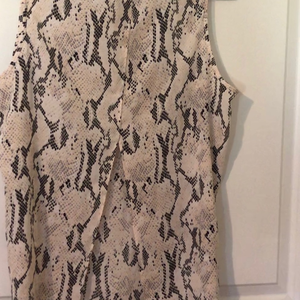 NWOT Python print Express split bank tank. - Picture 3 of 3